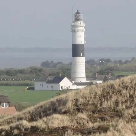 1 With Southeast Terrace, Luetje Gaadt Westerland