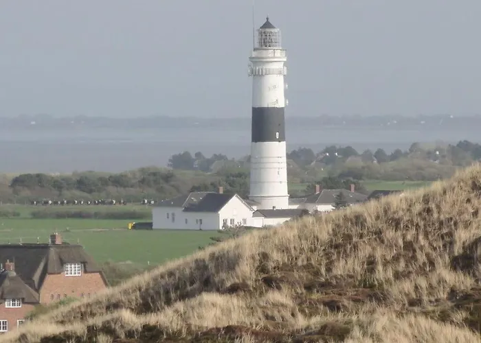 1 With Southeast Terrace, Luetje Gaadt Westerland